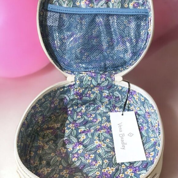 New Vera Bradley Cosmetic Bag HANGING AROUND Makeup Storage SLOTH Travel… - Picture 2 of 3